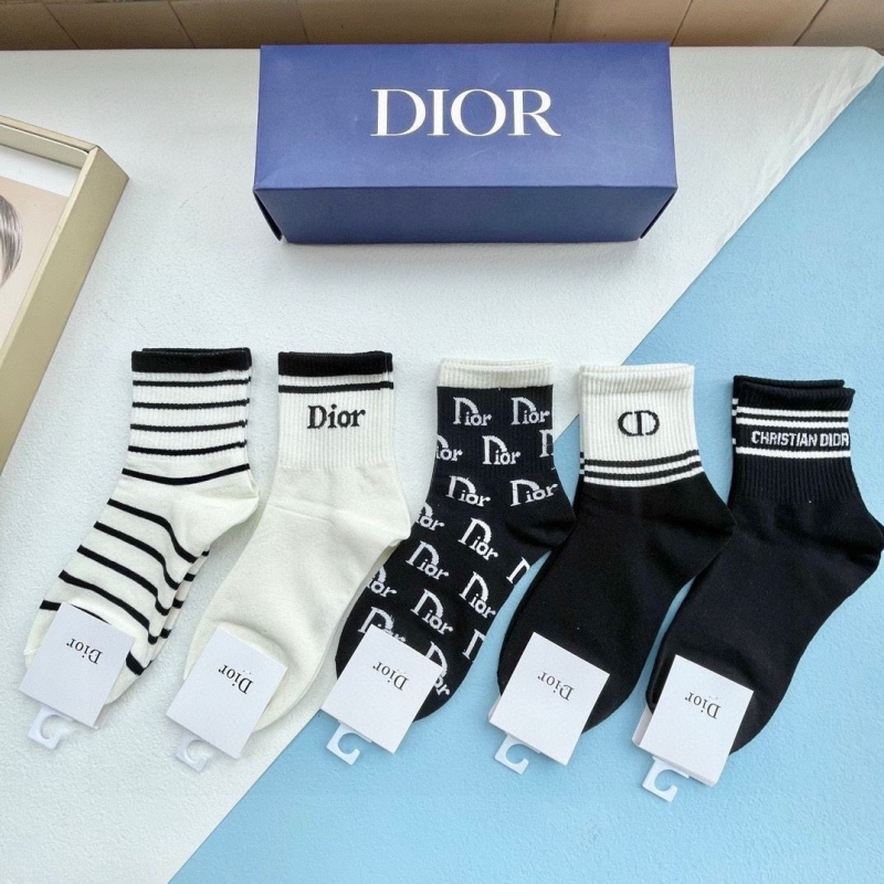 DIOR